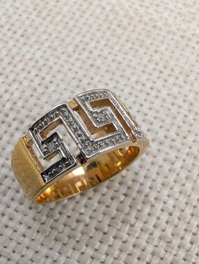 Signed SETA Vintage Greek Key Two-Tone Gold Silver CZ Band Ring Size 5